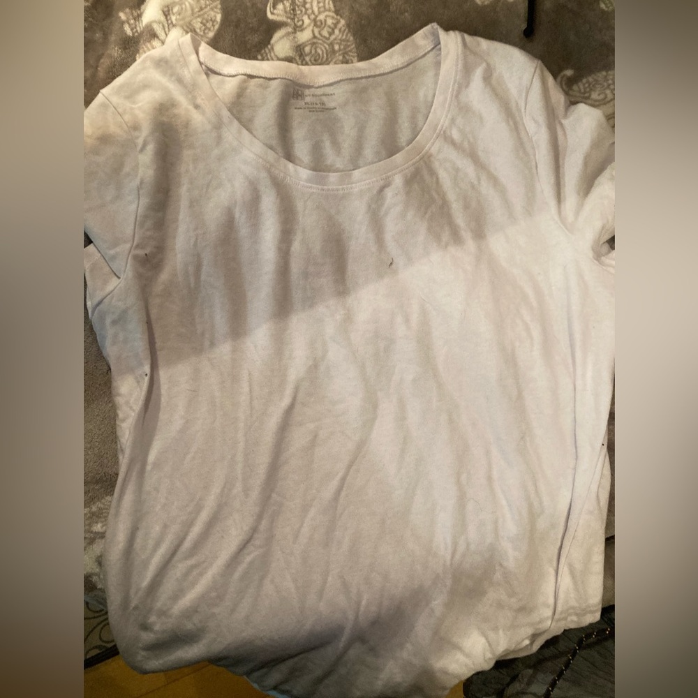 white tee